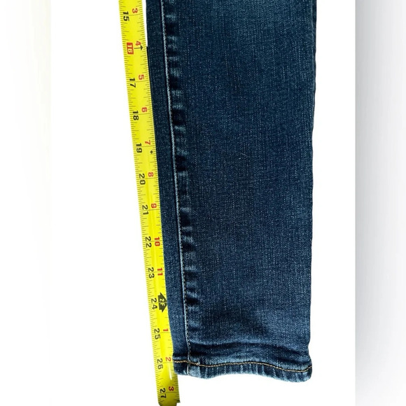 Ladies AG The Stevie Ankle, Mid-Rise Slim Straight Jean, Size 27 - Picture 6 of 6